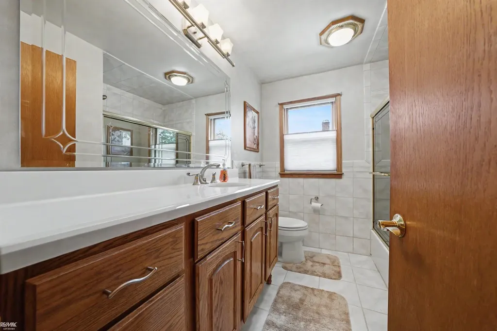 28900 S River Road Harrison Charter Township MI 48045