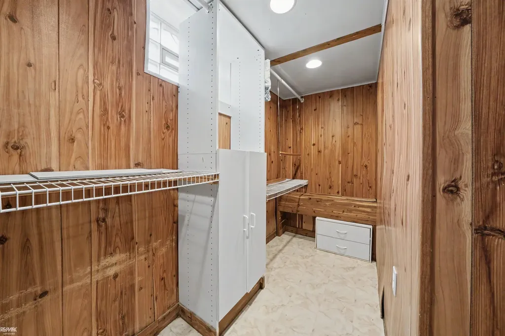 28900 S River Road Harrison Charter Township MI 48045