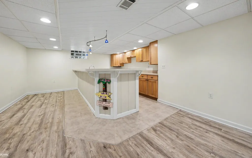28900 S River Road Harrison Charter Township MI 48045