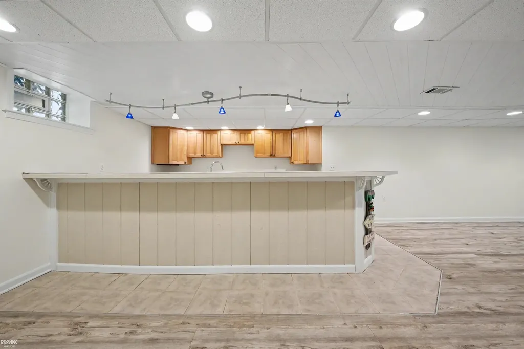 28900 S River Road Harrison Charter Township MI 48045