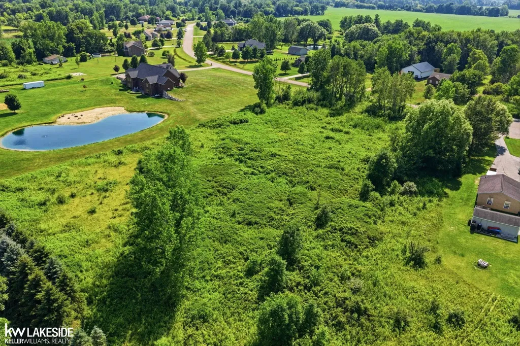 7150 Old Farm Trail Almont Township MI 48003