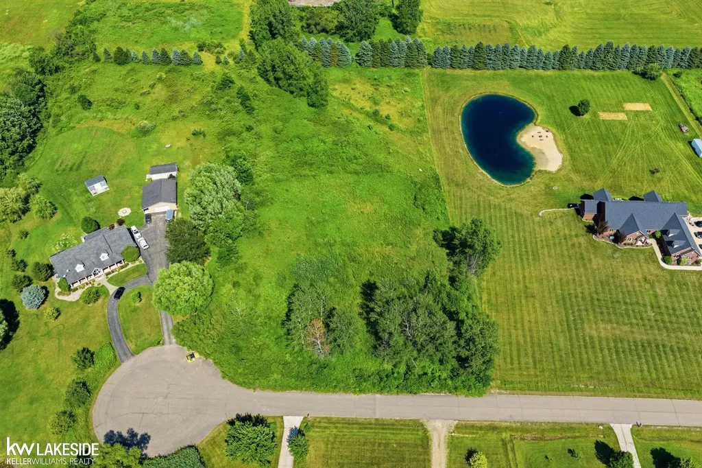 7150 Old Farm Trail Almont Township MI 48003