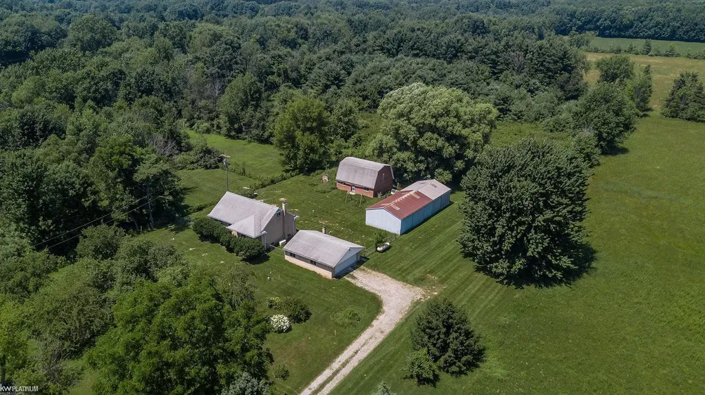 9714 Bryce Road Kenockee Township MI 48006