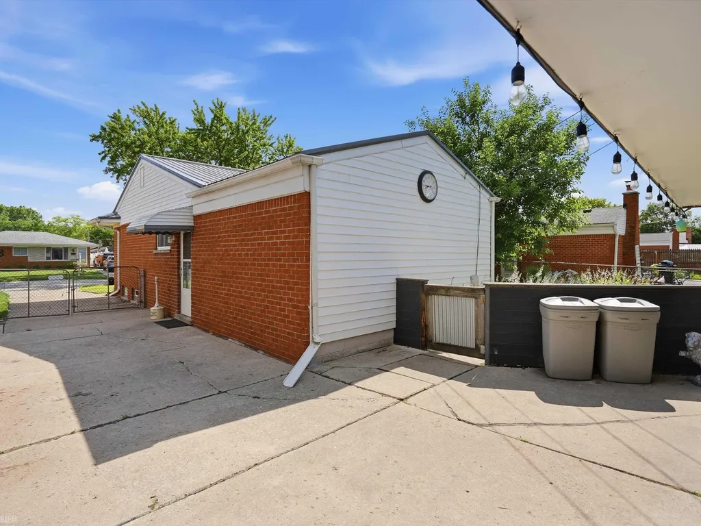 20261 Catalano Street Clinton Charter Township MI 48035