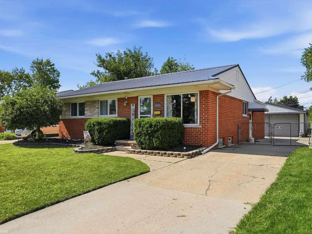 20261 Catalano Street Clinton Charter Township MI 48035