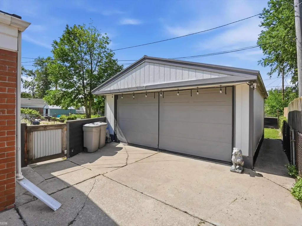 20261 Catalano Street Clinton Charter Township MI 48035