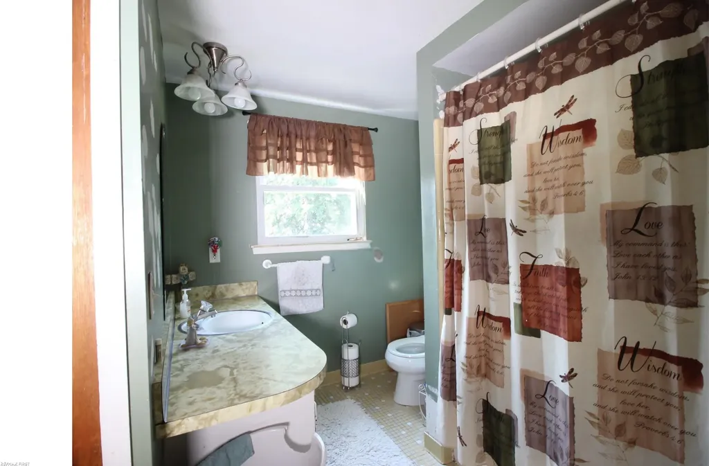 40147 Spitz Drive Sterling Heights City MI 48313