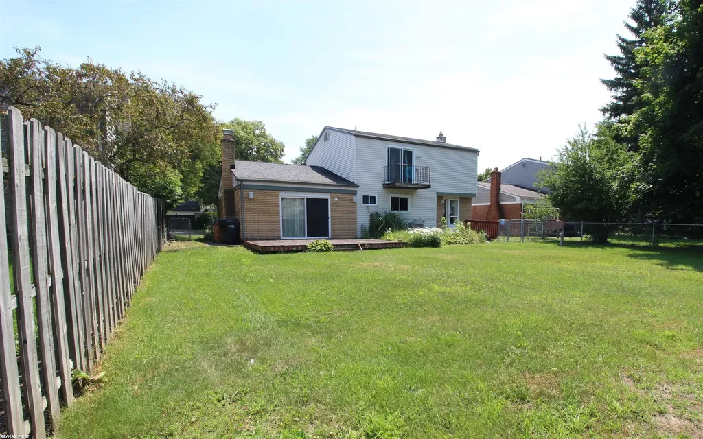 40147 Spitz Drive Sterling Heights City MI 48313