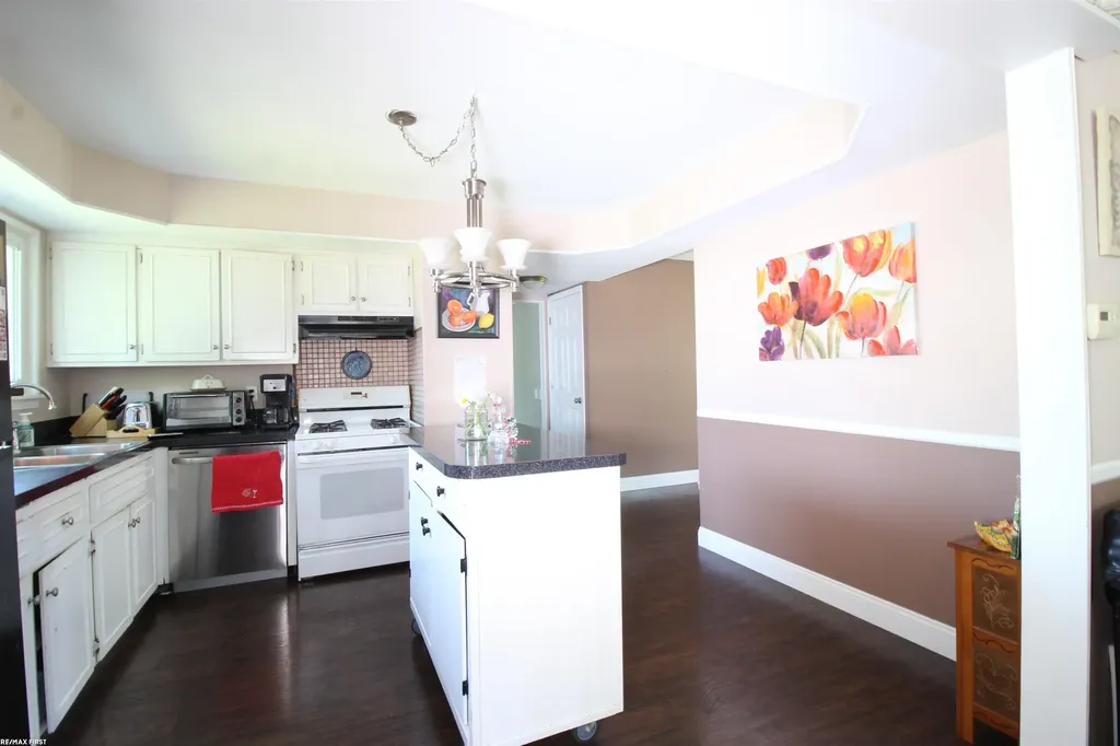 40147 Spitz Drive Sterling Heights City MI 48313