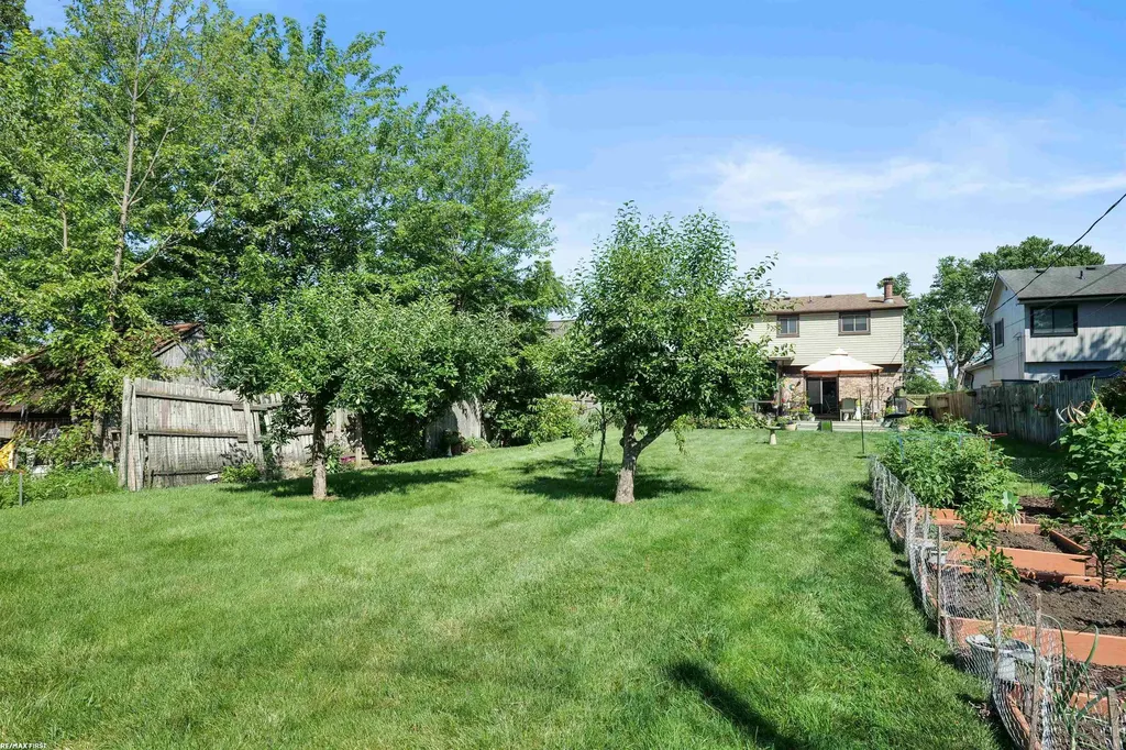 34321 Jefferson Avenue Harrison Charter Township MI 48045