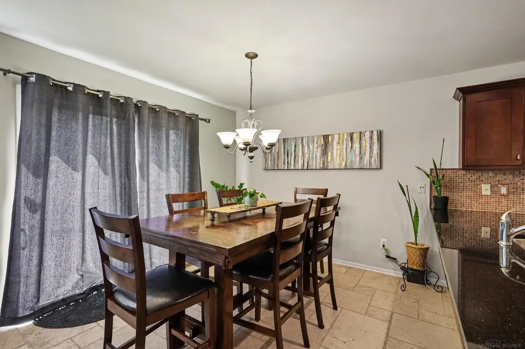 45658 Rathmore Street Macomb Township MI 48044