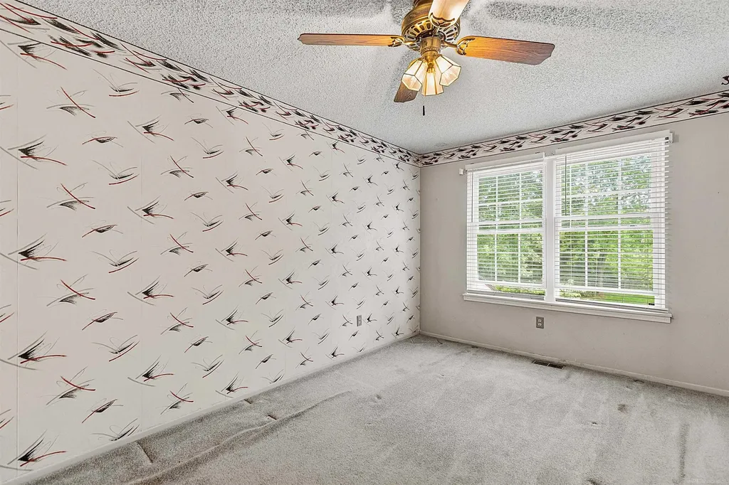 24746 Meadow Creek Drive Harrison Charter Township MI 48045