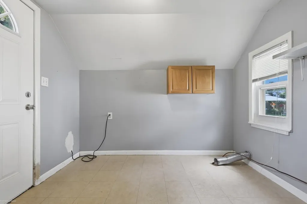 57 N Johnson Street Pontiac City MI 48341