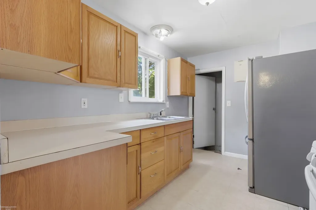 57 N Johnson Street Pontiac City MI 48341
