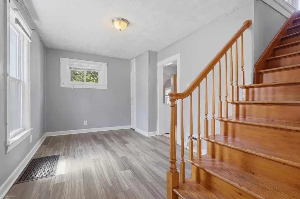 57 N Johnson Street Pontiac City MI 48341