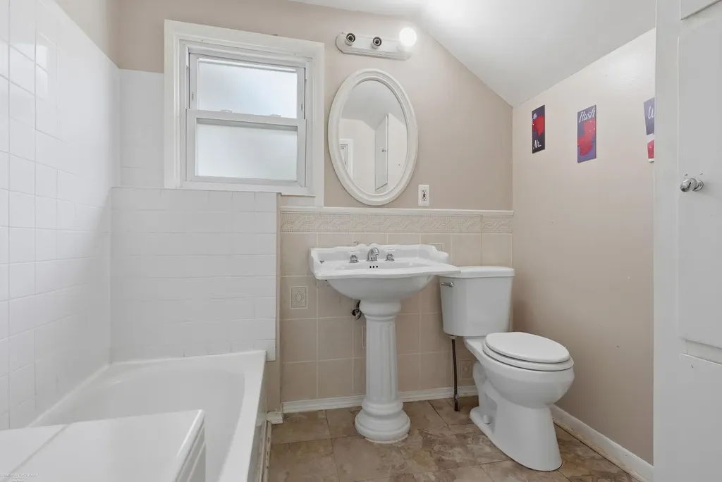 57 N Johnson Street Pontiac City MI 48341