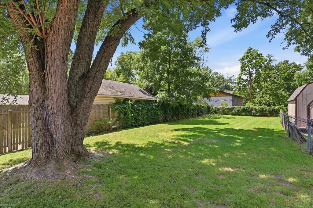 57 N Johnson Street Pontiac City MI 48341