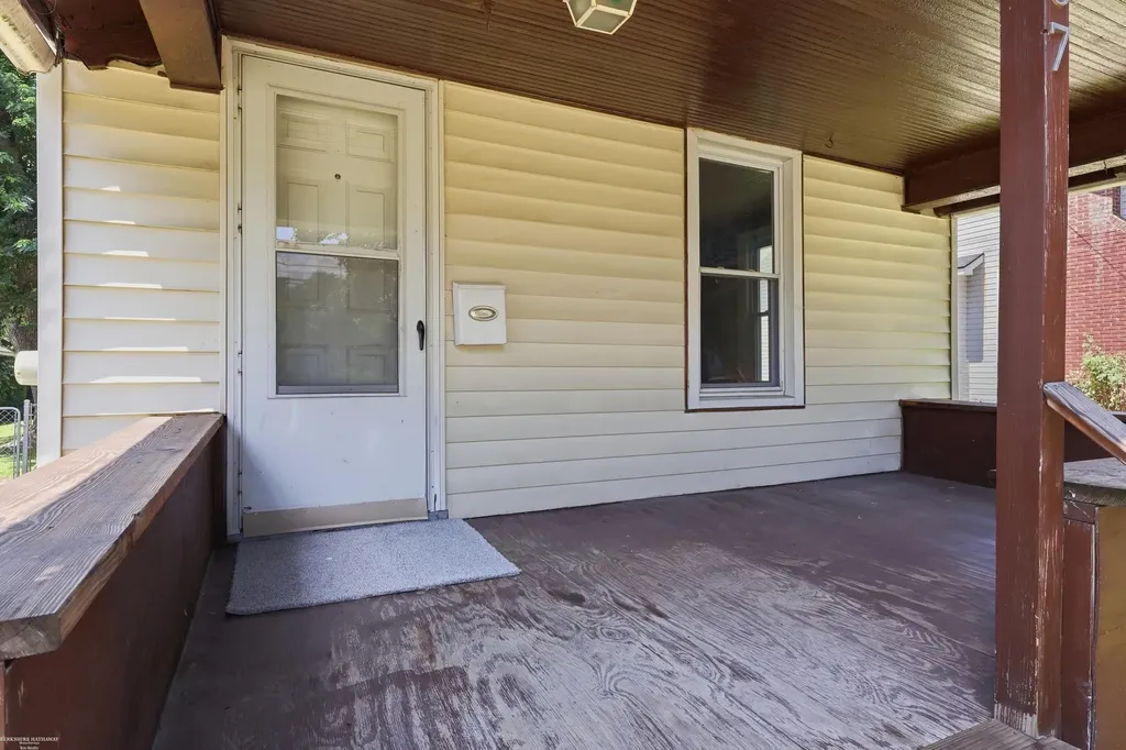 57 N Johnson Street Pontiac City MI 48341