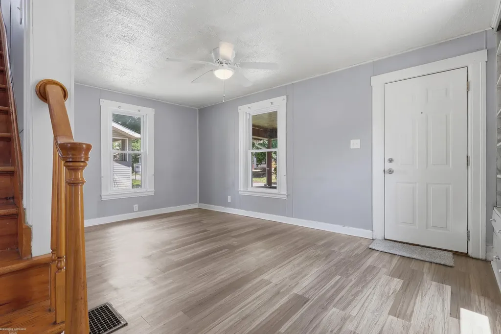 57 N Johnson Street Pontiac City MI 48341