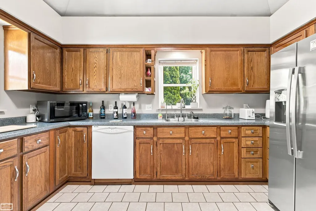 105 3rd Street Yale City MI 48097