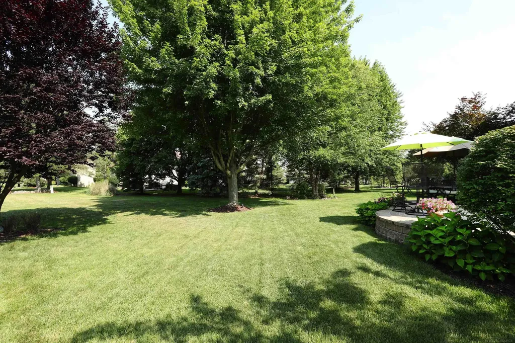 48535 Fairmont Drive Macomb Township MI 48044
