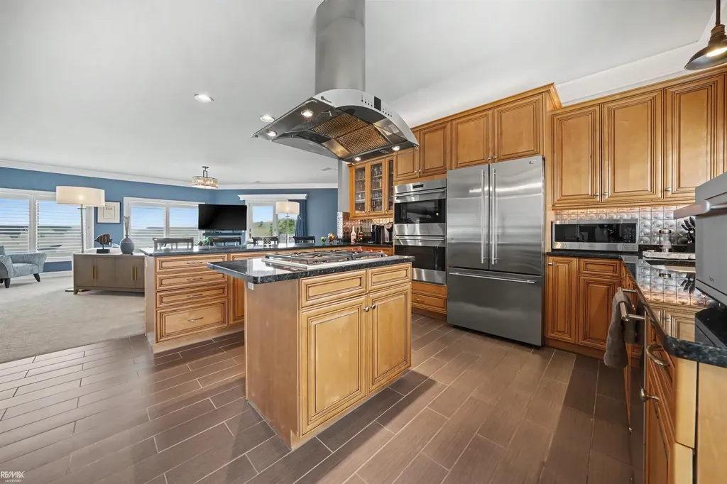 32172 N River Road Harrison Charter Township MI 48045