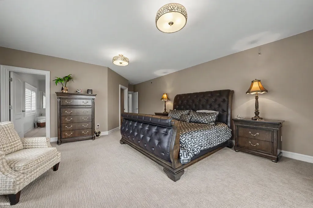32172 N River Road Harrison Charter Township MI 48045