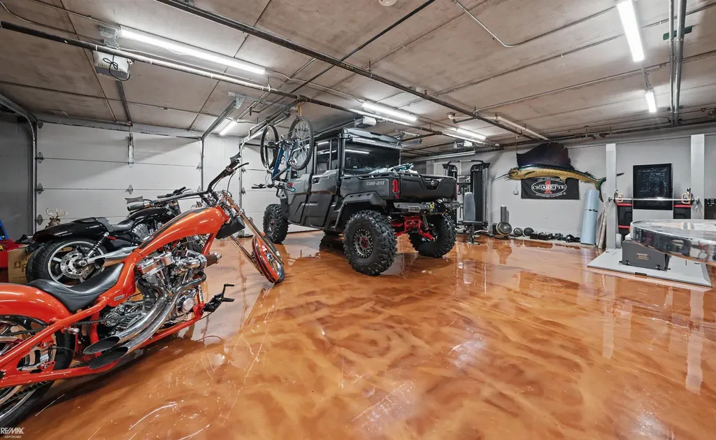 32172 N River Road Harrison Charter Township MI 48045