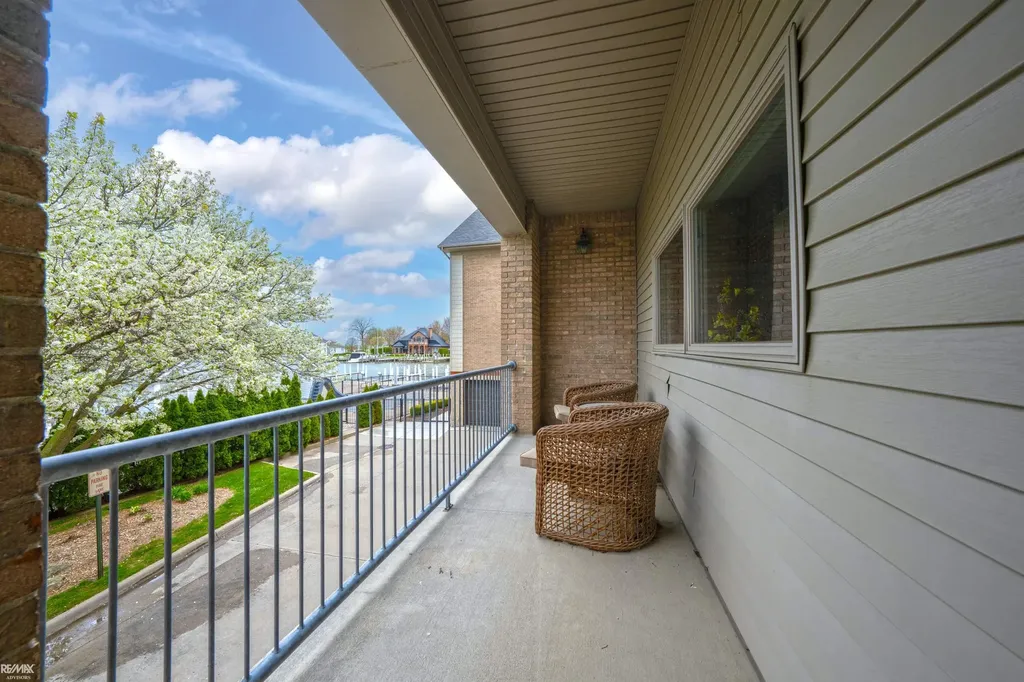 32172 N River Road Harrison Charter Township MI 48045