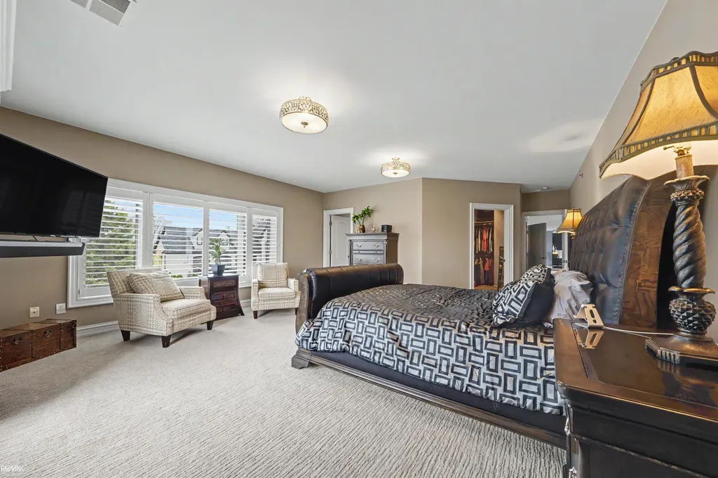 32172 N River Road Harrison Charter Township MI 48045
