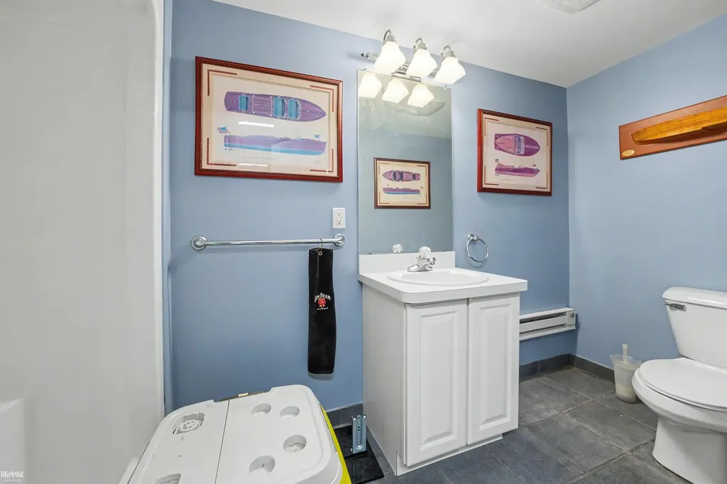 32172 N River Road Harrison Charter Township MI 48045