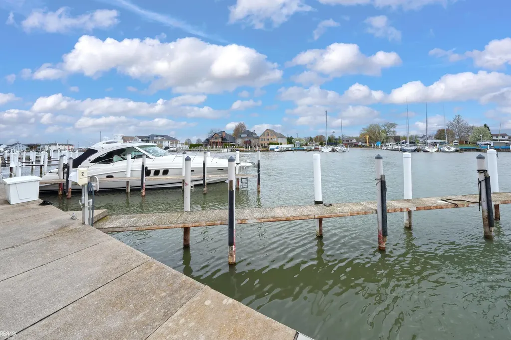 32172 N River Road Harrison Charter Township MI 48045