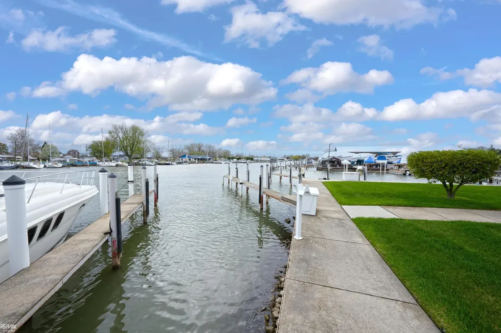 32172 N River Road Harrison Charter Township MI 48045