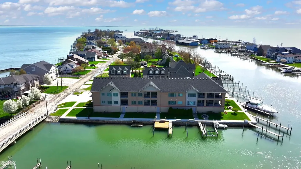 32172 N River Road Harrison Charter Township MI 48045
