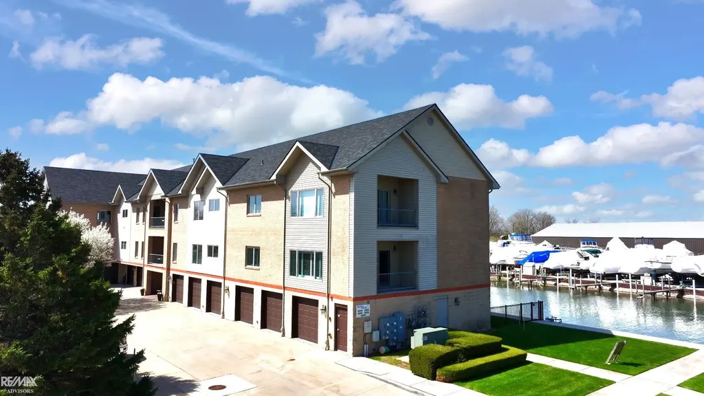 32172 N River Road Harrison Charter Township MI 48045