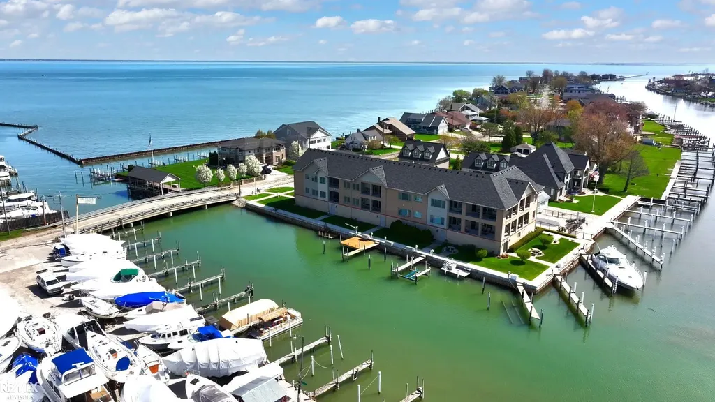 32172 N River Road Harrison Charter Township MI 48045