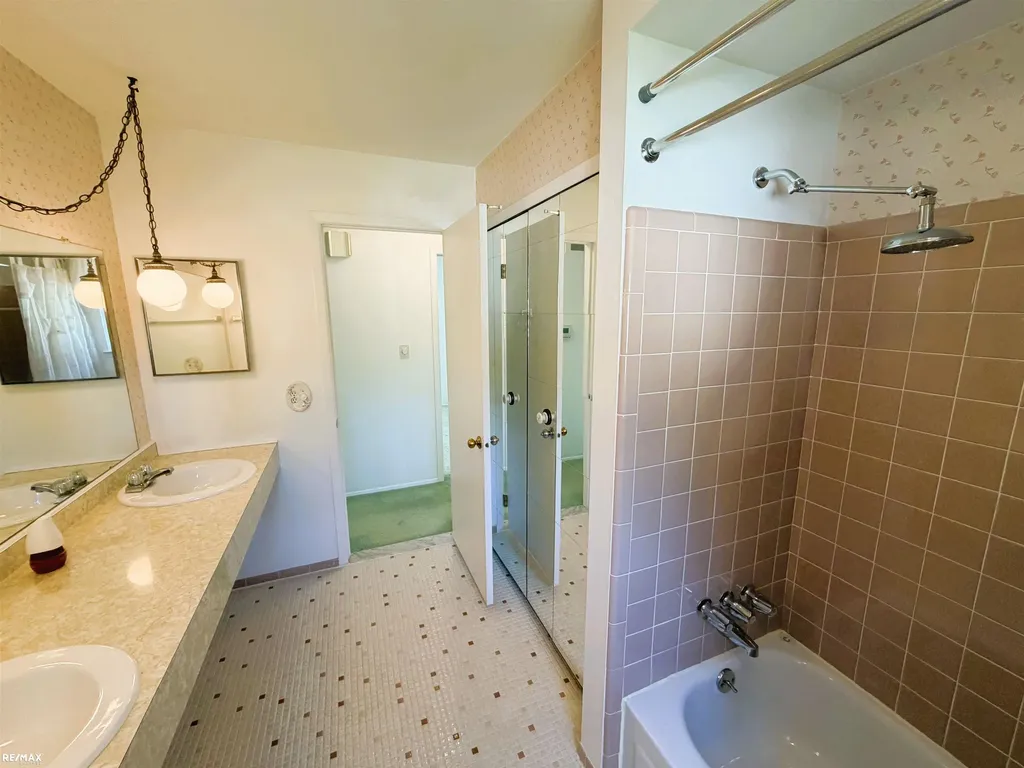 41171 Olivet Drive Sterling Heights City MI 48313