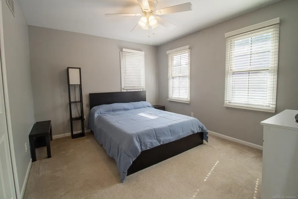 7584 Maple Drive Westland City MI 48185