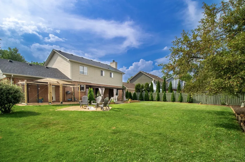 7584 Maple Drive Westland City MI 48185