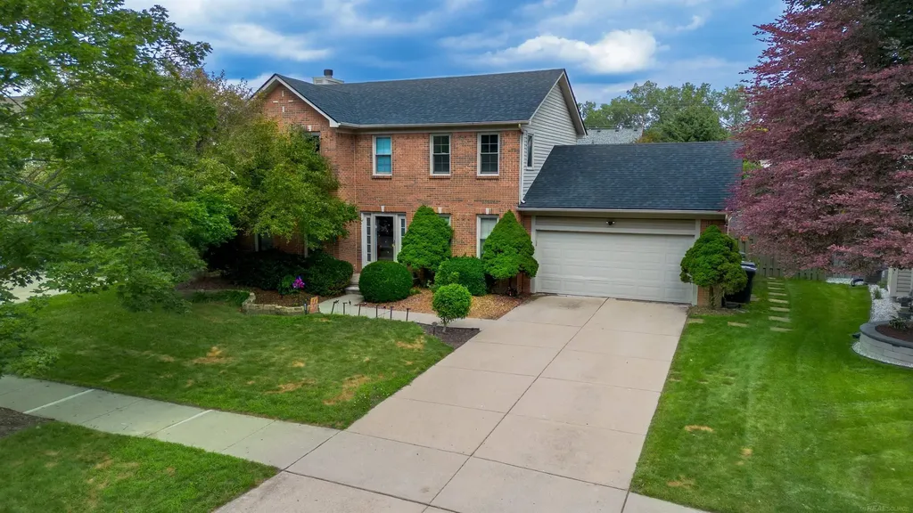 7584 Maple Drive Westland City MI 48185