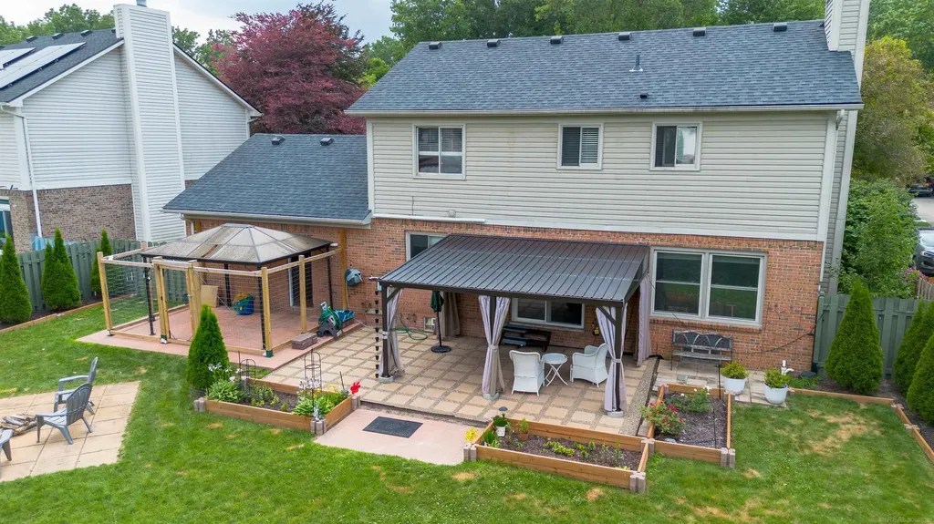 7584 Maple Drive Westland City MI 48185