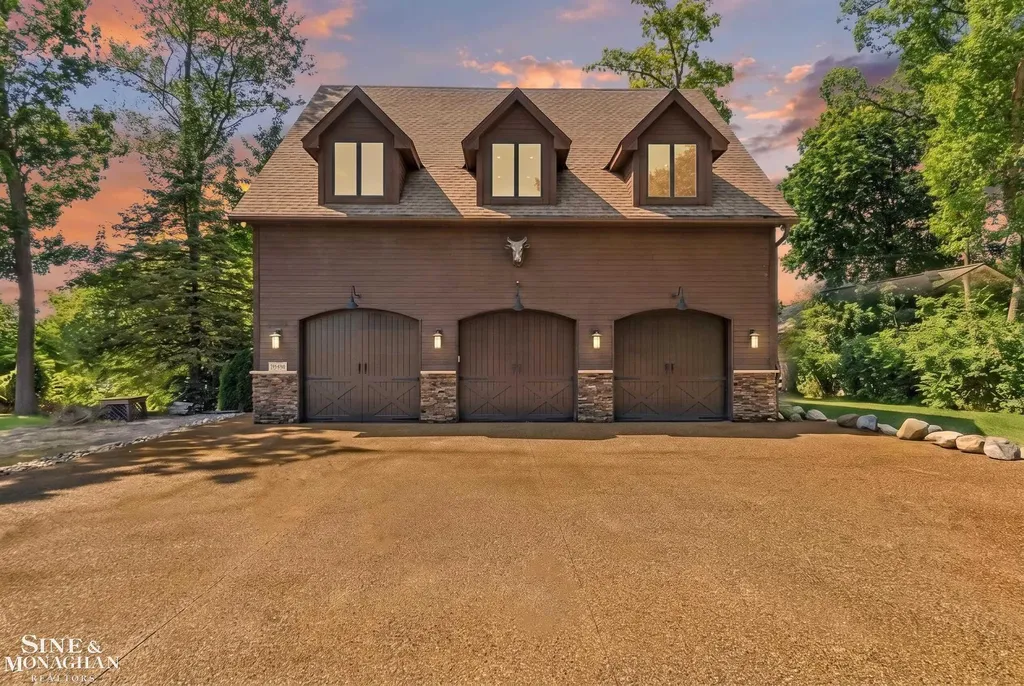 5940 Silver Birch Road Hadley Township MI 48462