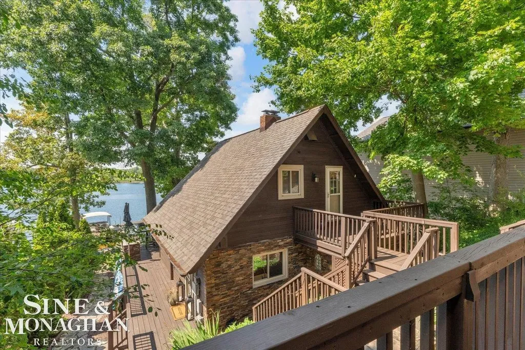 5940 Silver Birch Road Hadley Township MI 48462