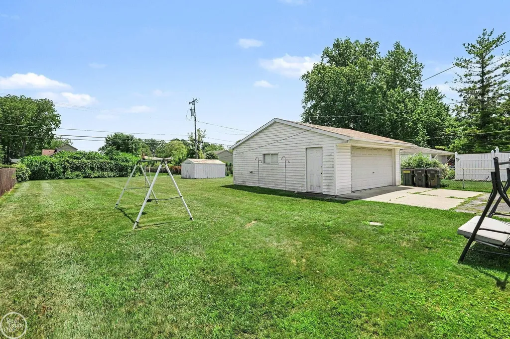 29812 Gloria Street St. Clair Shores City MI 48082