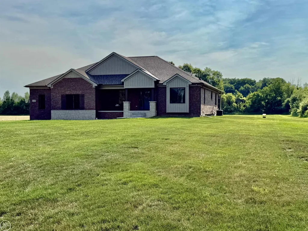 1538 Ashley Lane Berlin Township MI 48002