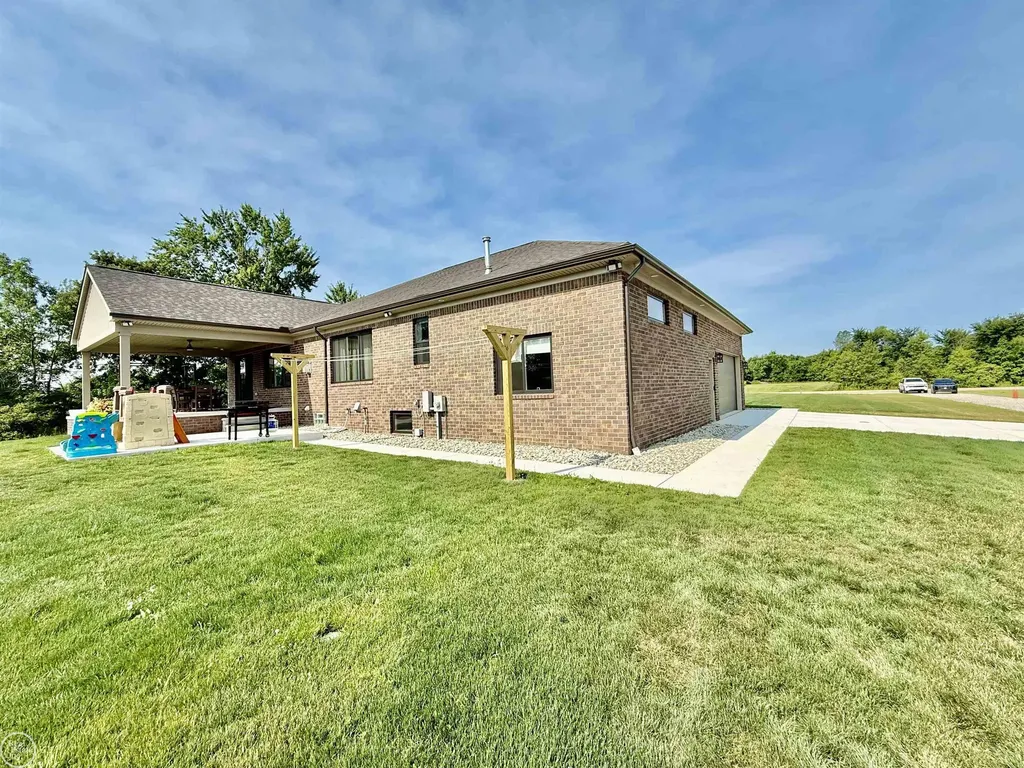 1538 Ashley Lane Berlin Township MI 48002