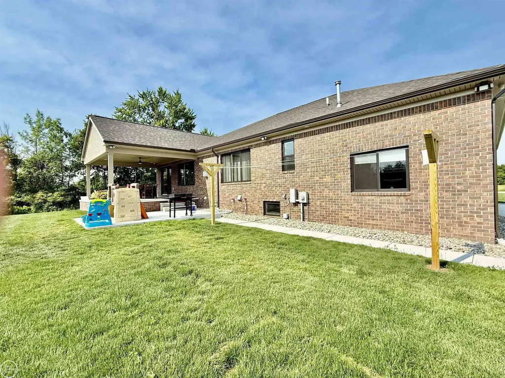 1538 Ashley Lane Berlin Township MI 48002