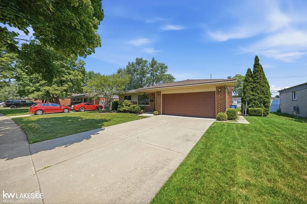 25318 Rubin Road Warren City MI 48089