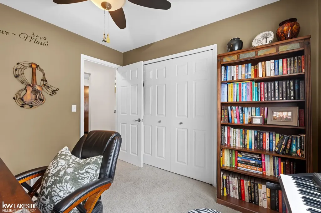 32344 Firwood Warren City MI 48088