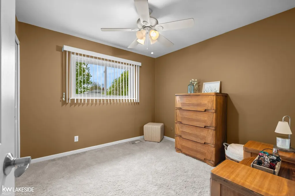 32344 Firwood Warren City MI 48088